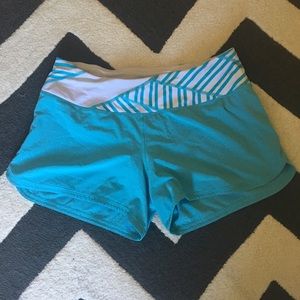Lululemon Groove short size 8